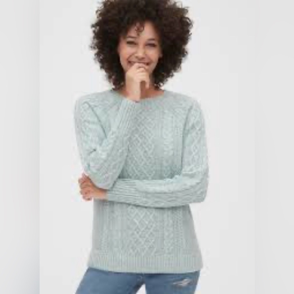 EUC GAP Cable-Knit Crewneck Sweater in Mint Green, S